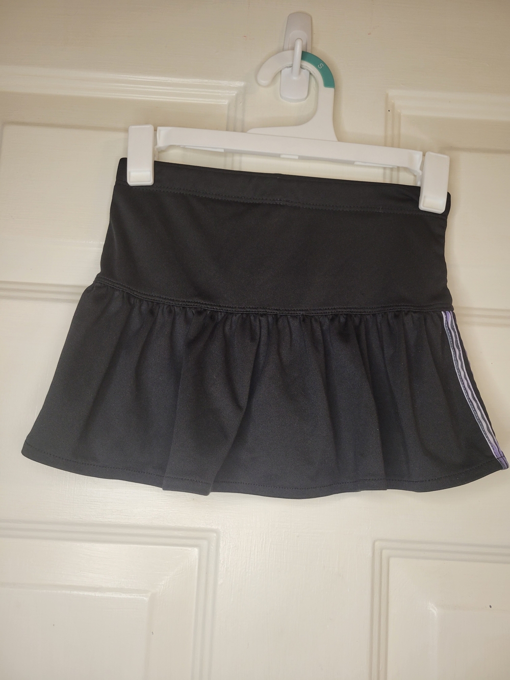 Adidas Black Tennis Skort with Purple Accent - Picture 7 of 8
